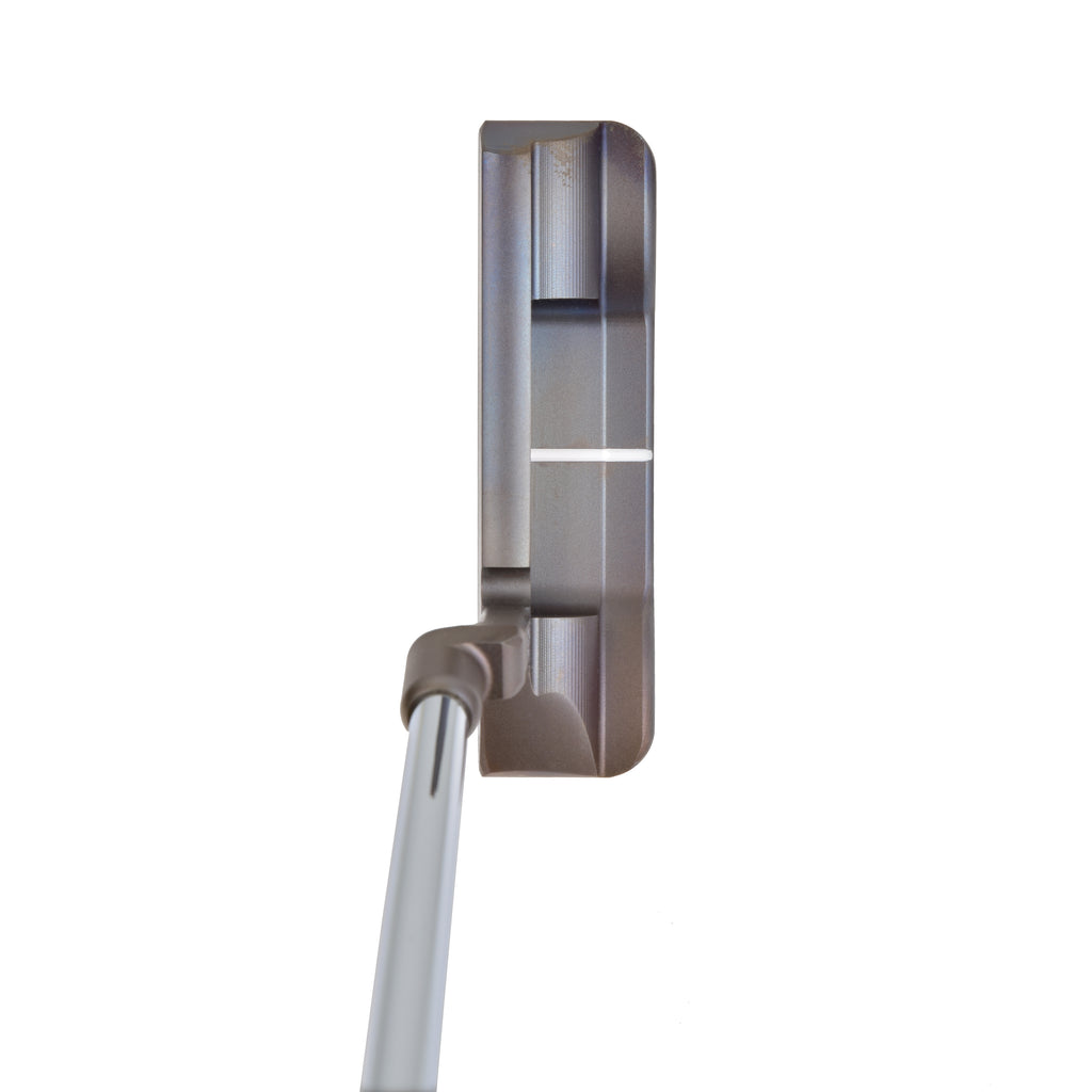 Address view of the T.P. Mills SGSS Trad II blade with plumber neck and single white sightline